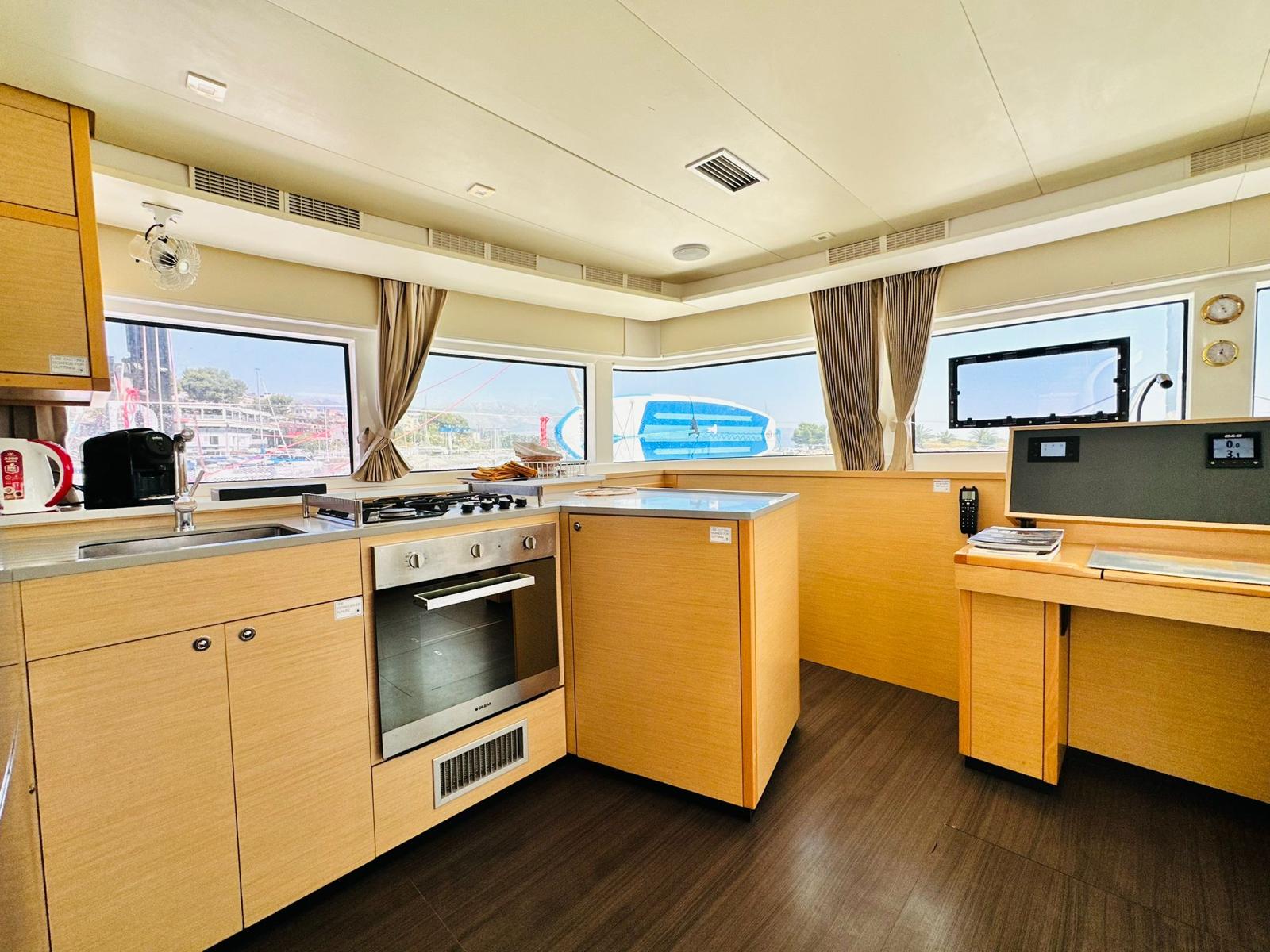 Photo #10 - Lagoon 52 F - 6 + 2 cab. (Madonna of Adriatic) en Split - 64117