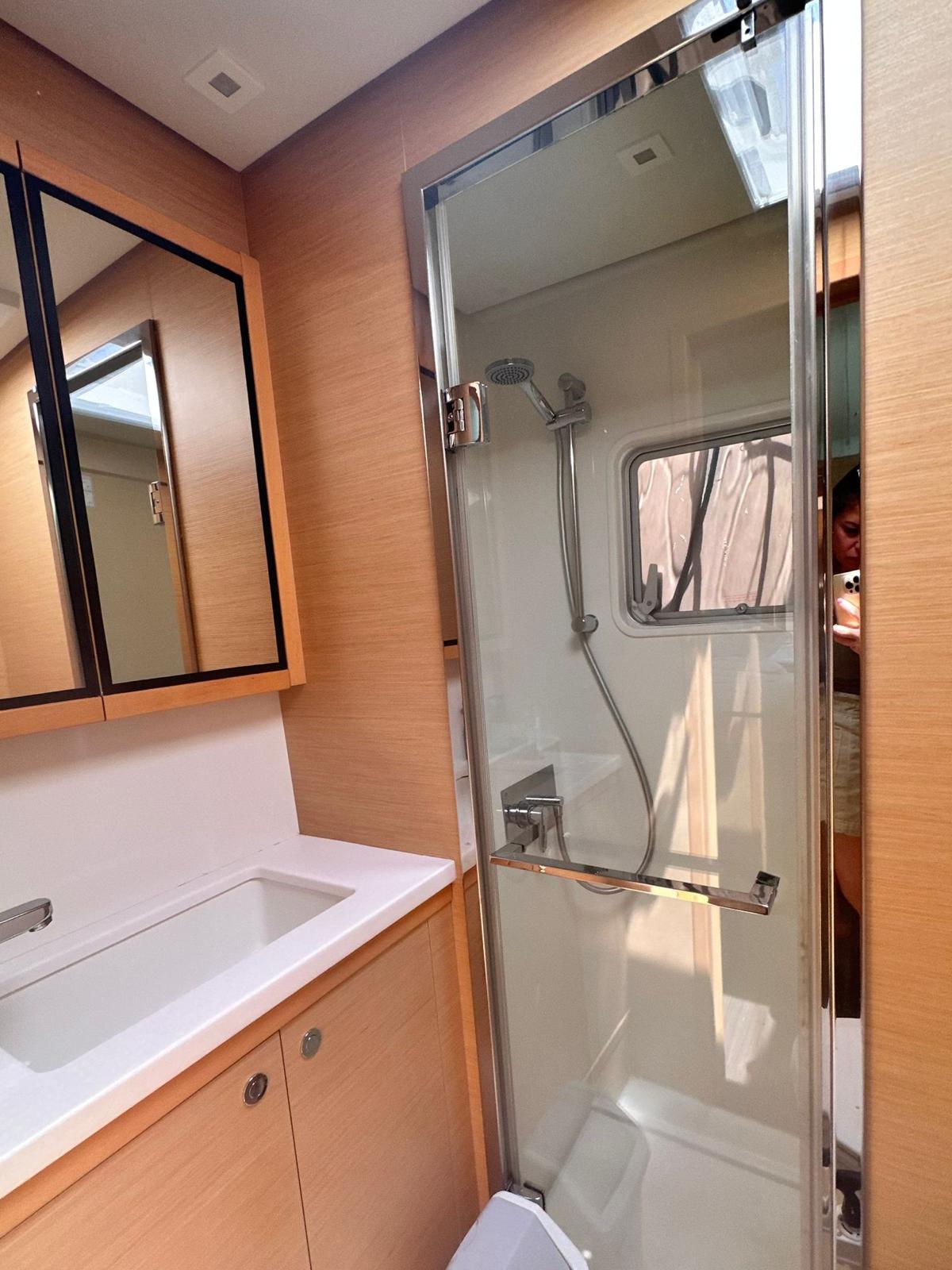 Photo #24 - Lagoon 52 F - 6 + 2 cab. (Madonna of Adriatic) en Split - 64117