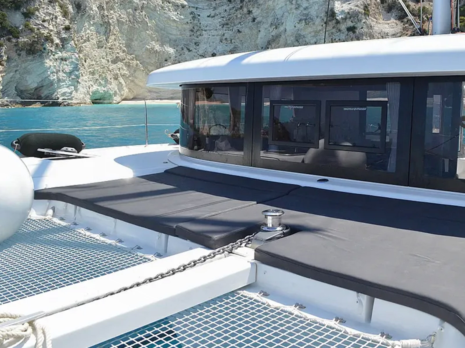 Photo #6 - Lagoon 42 - 4 + 2 cab. (Fantasea) in Lavrion - 64145