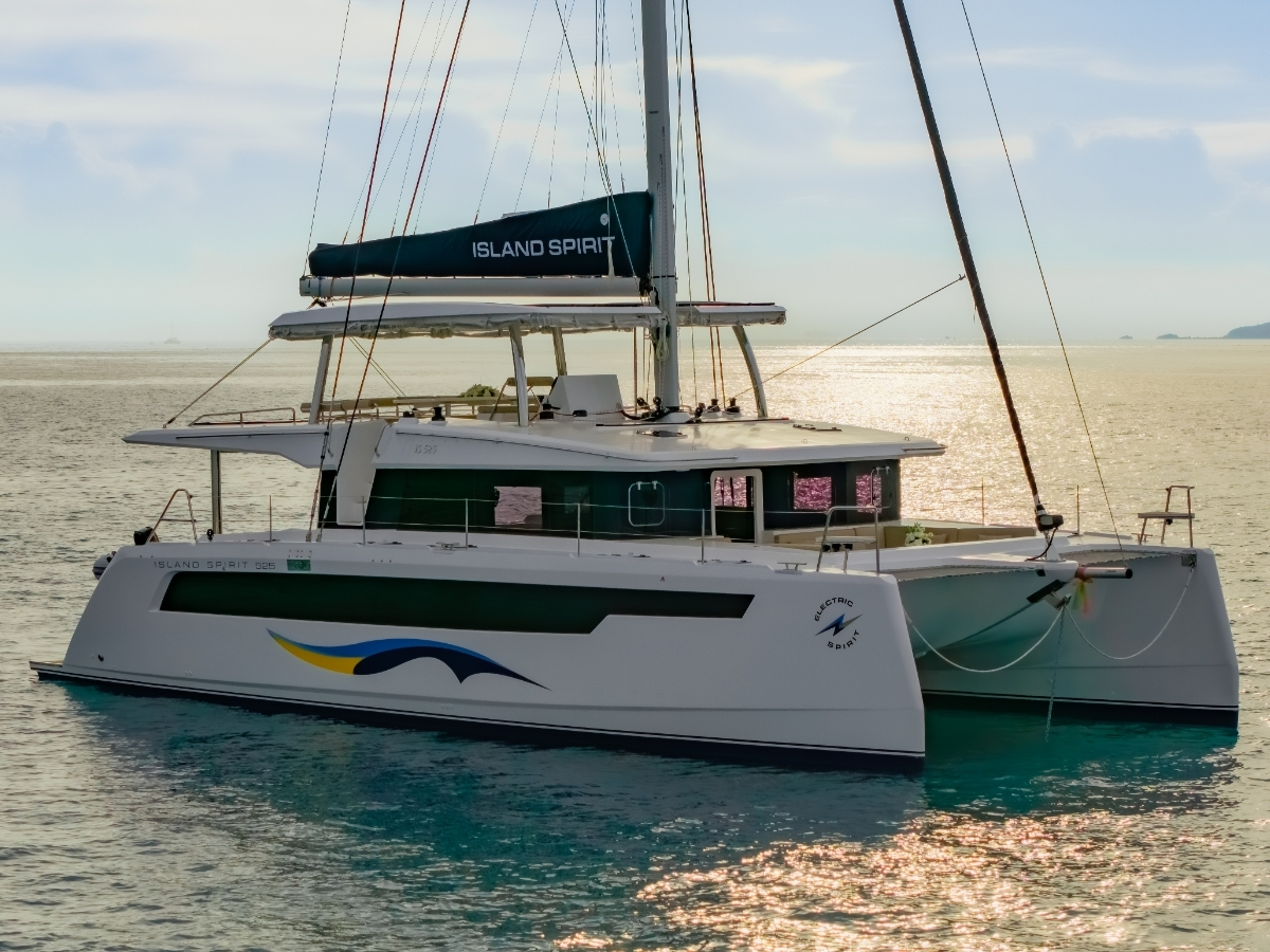 Island Spirit 525E — photo 3