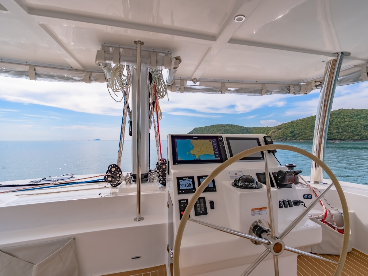 Island Spirit 525E — photo 25