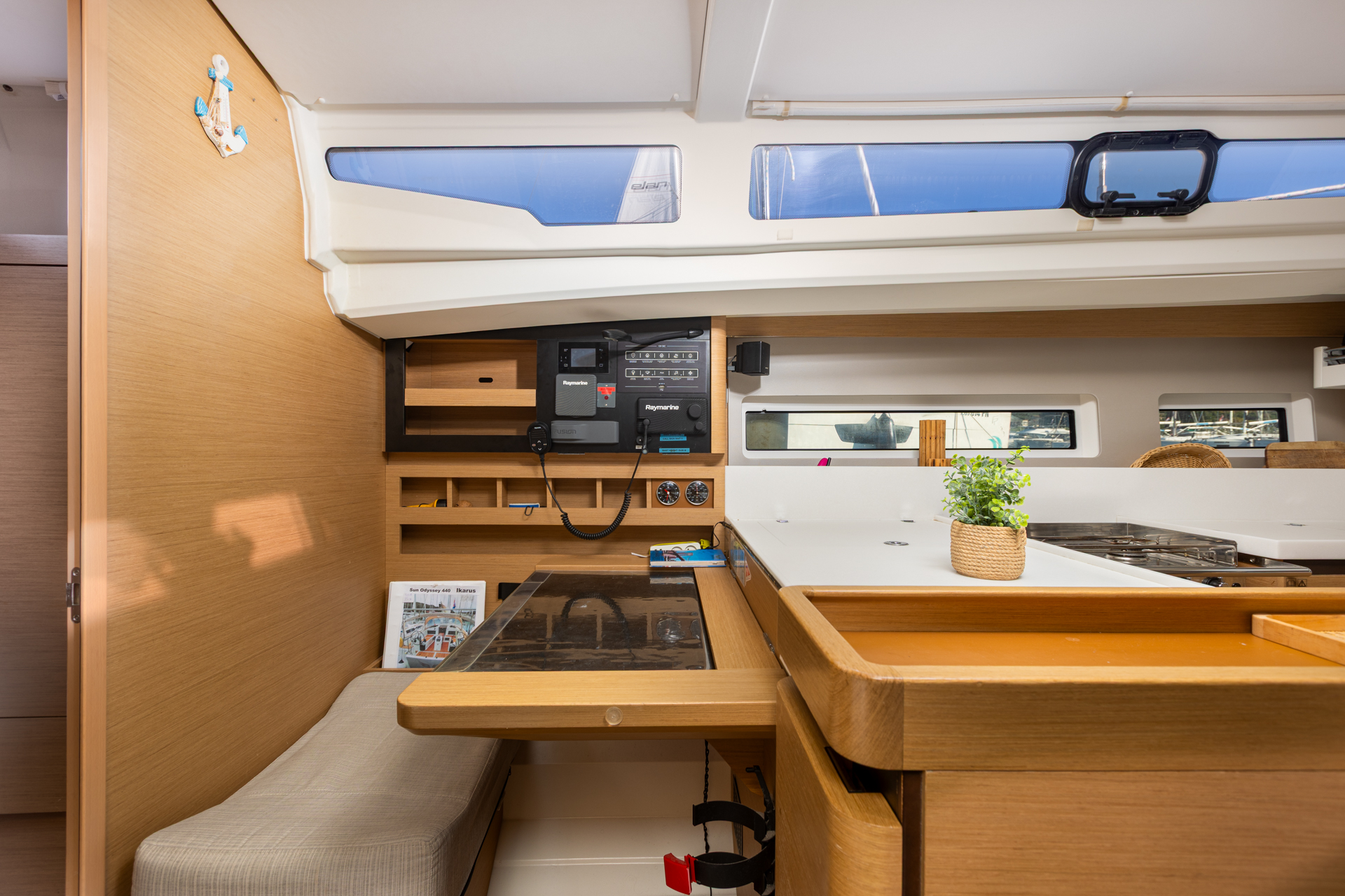 Sun Odyssey 440 - 3 cab. — photo 8