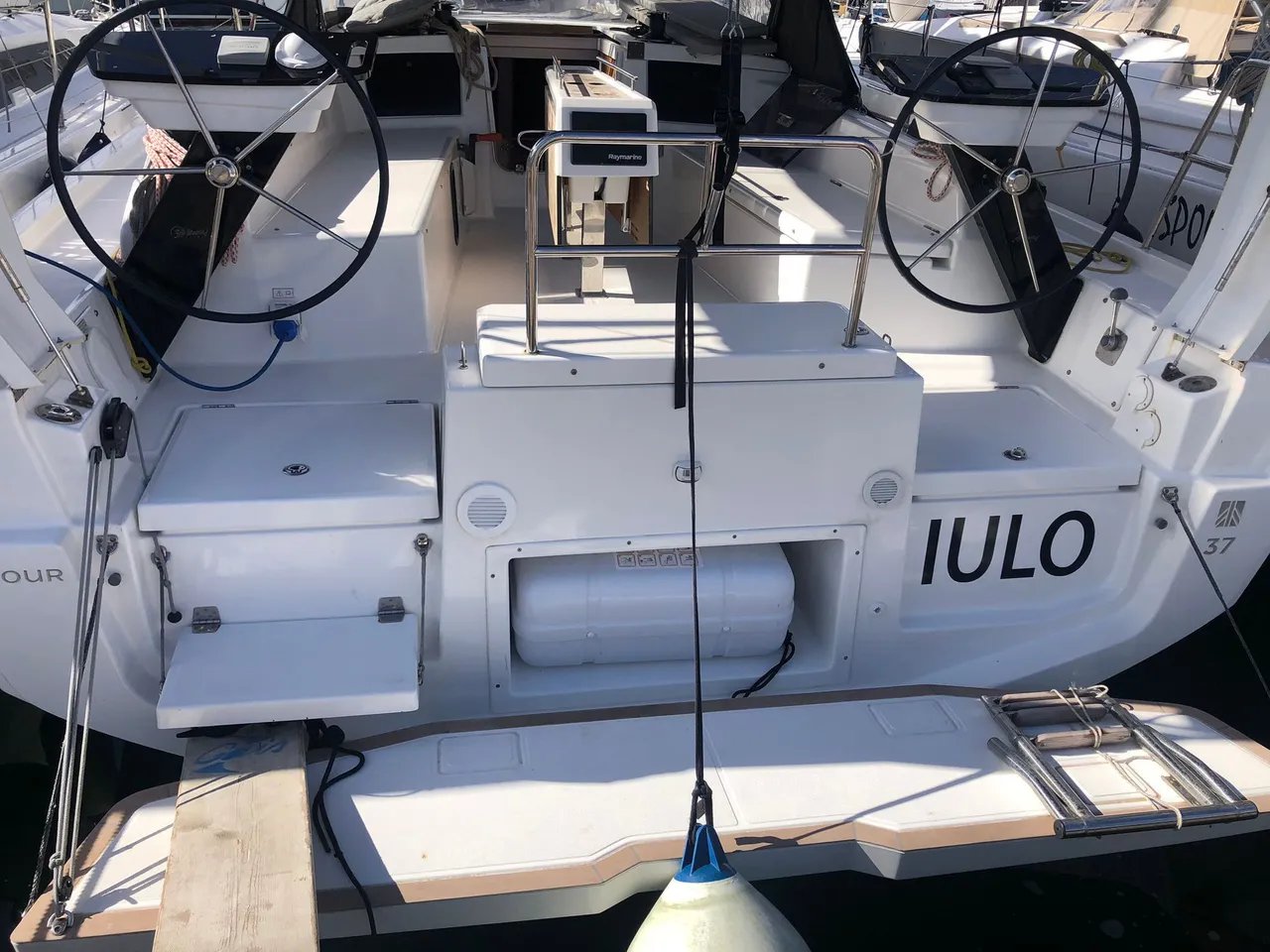 Dufour 37 - 2 cab. — photo 1