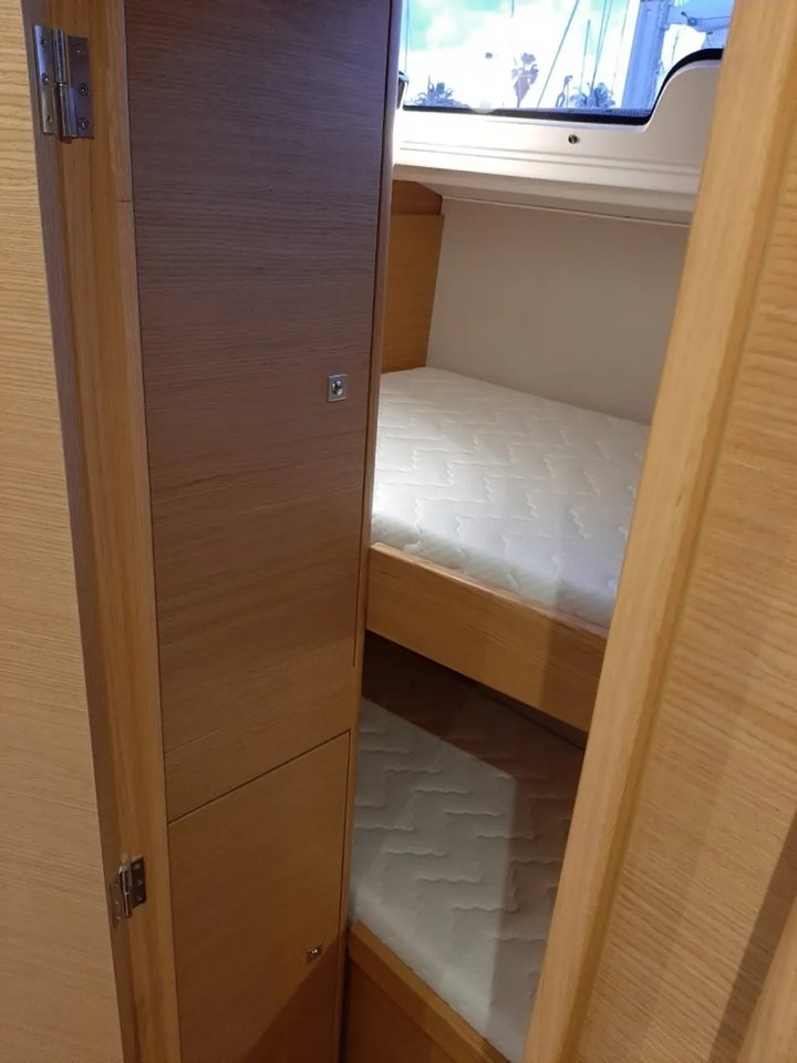 Dufour 430 GL — photo 9