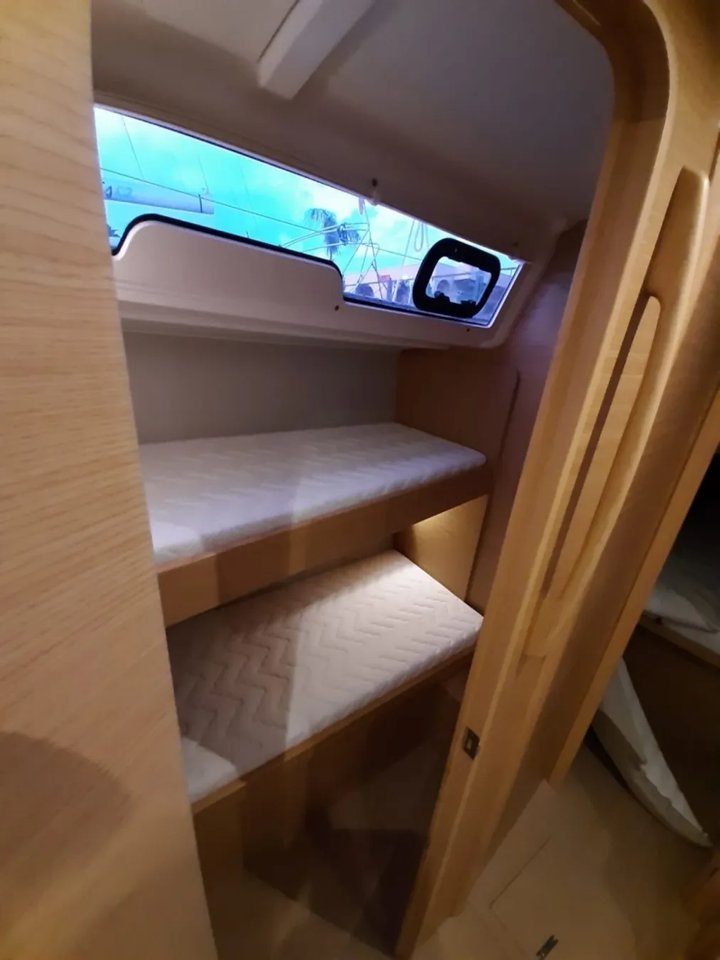 Dufour 430 GL — photo 10