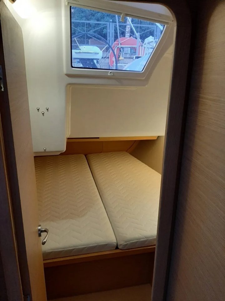 Dufour 430 GL — photo 12