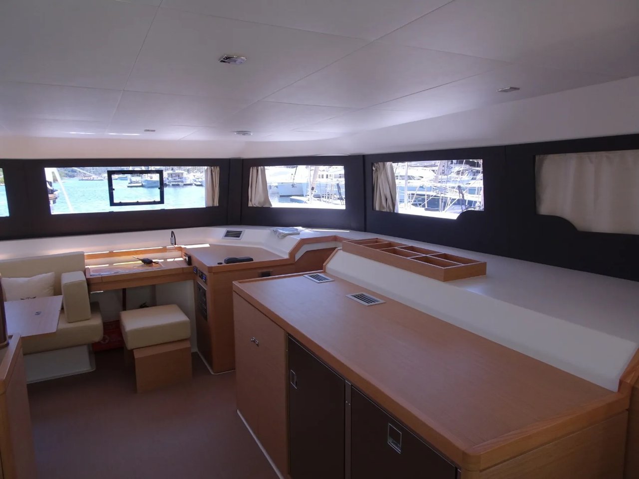 Dufour 48 Catamaran - 5 + 1 cab. — photo 7