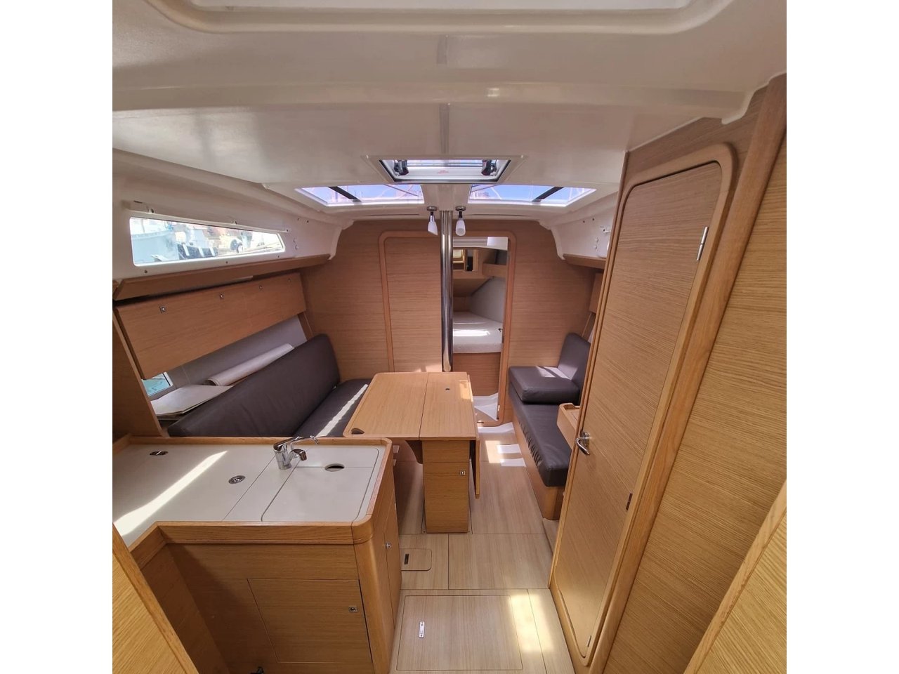 Dufour 360 GL - 3 cab. — photo 3
