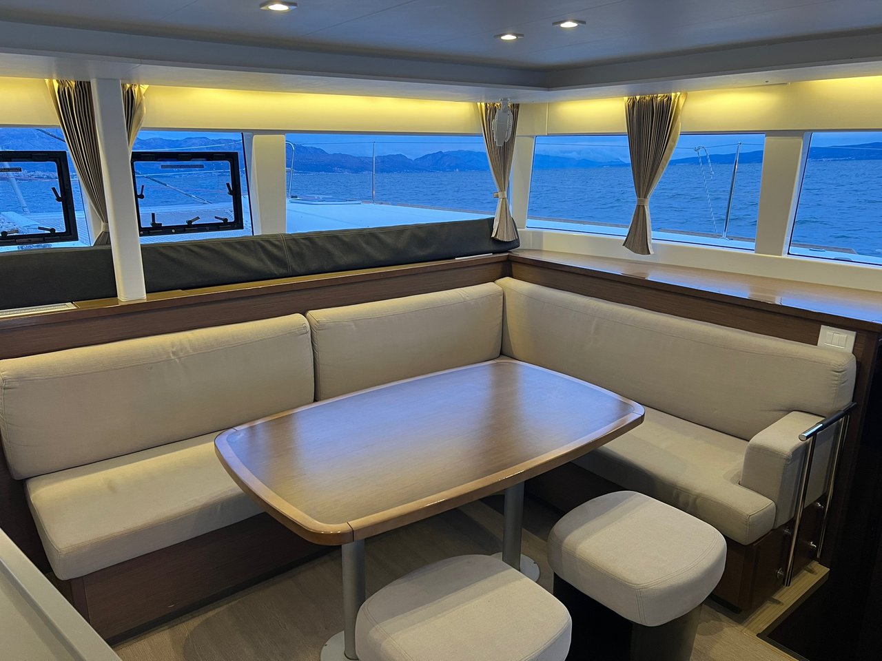 Photo #17 - Lagoon 450 F - 4 + 2 cab. (Zen) in Split - 64119