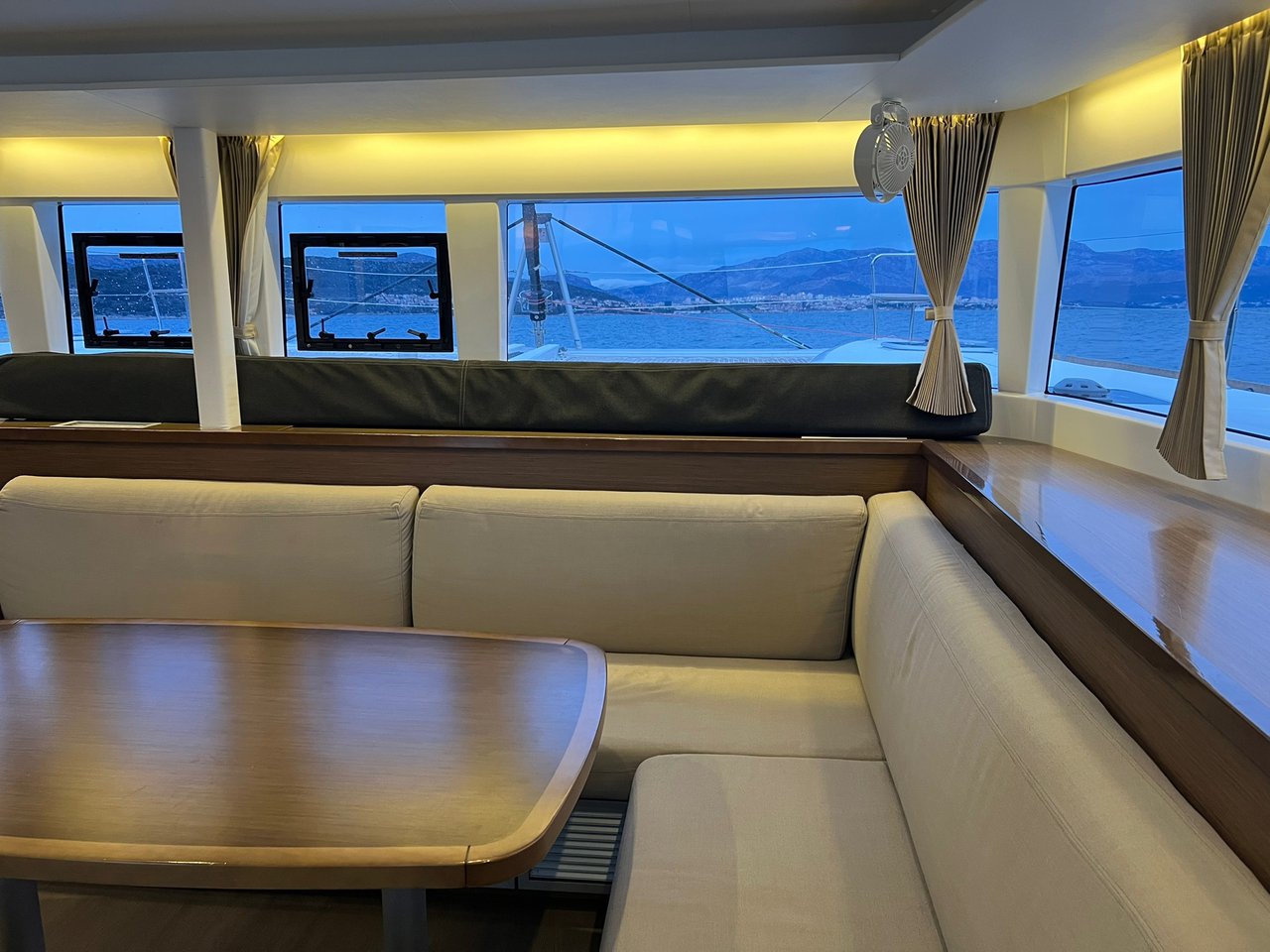 Photo #18 - Lagoon 450 F - 4 + 2 cab. (Zen) in Split - 64119