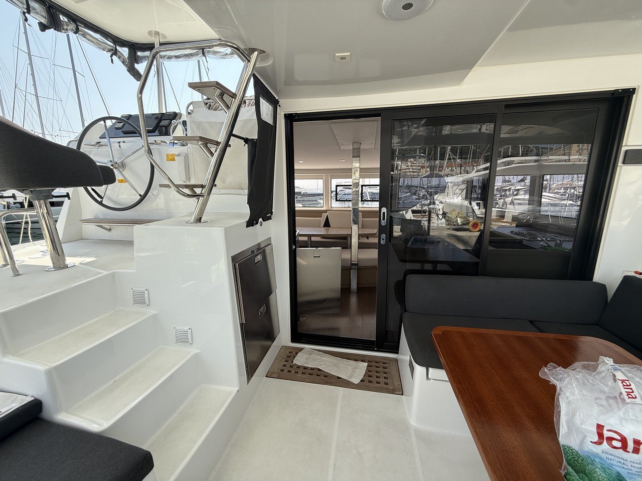 Photo #5 - Lagoon 42 - 4 + 2 cab. (Tigeer Royale) in Split - 64121