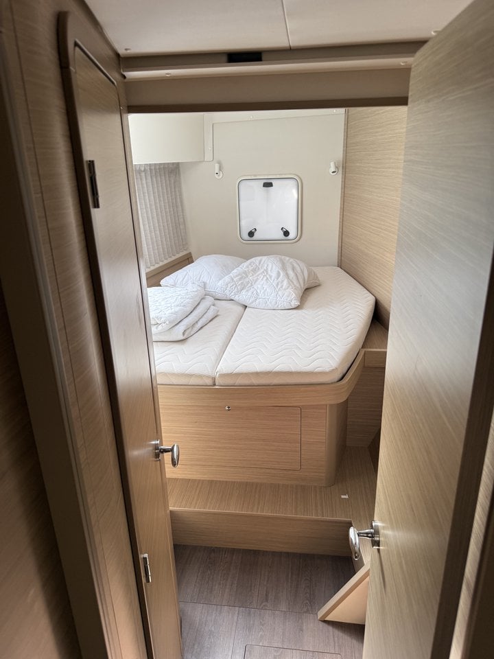 Photo #11 - Lagoon 42 - 4 + 2 cab. (Tigeer Royale) in Split - 64121