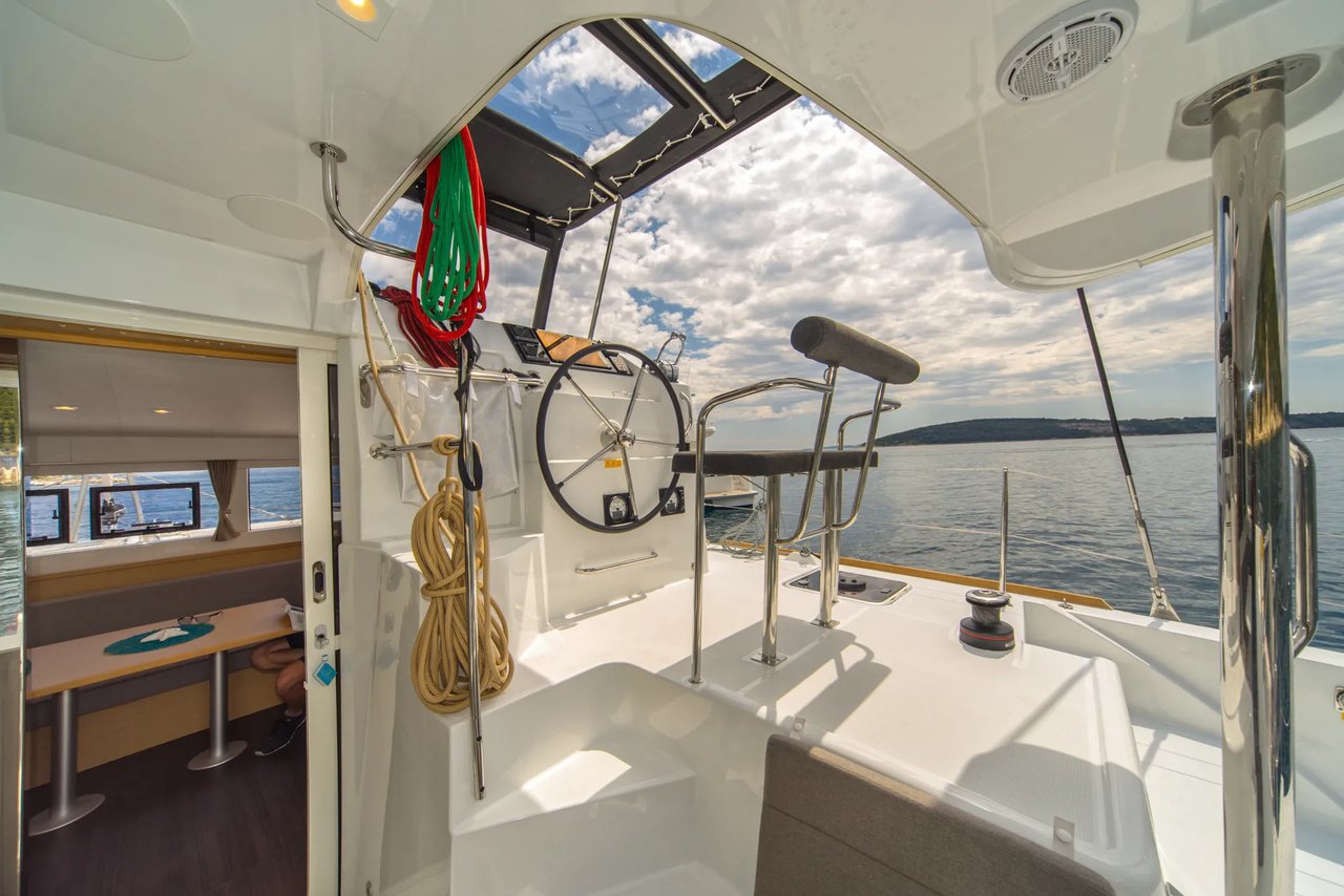 Photo #4 - Lagoon 39 - 4 + 2 cab. (Amazing) in Split - 64122