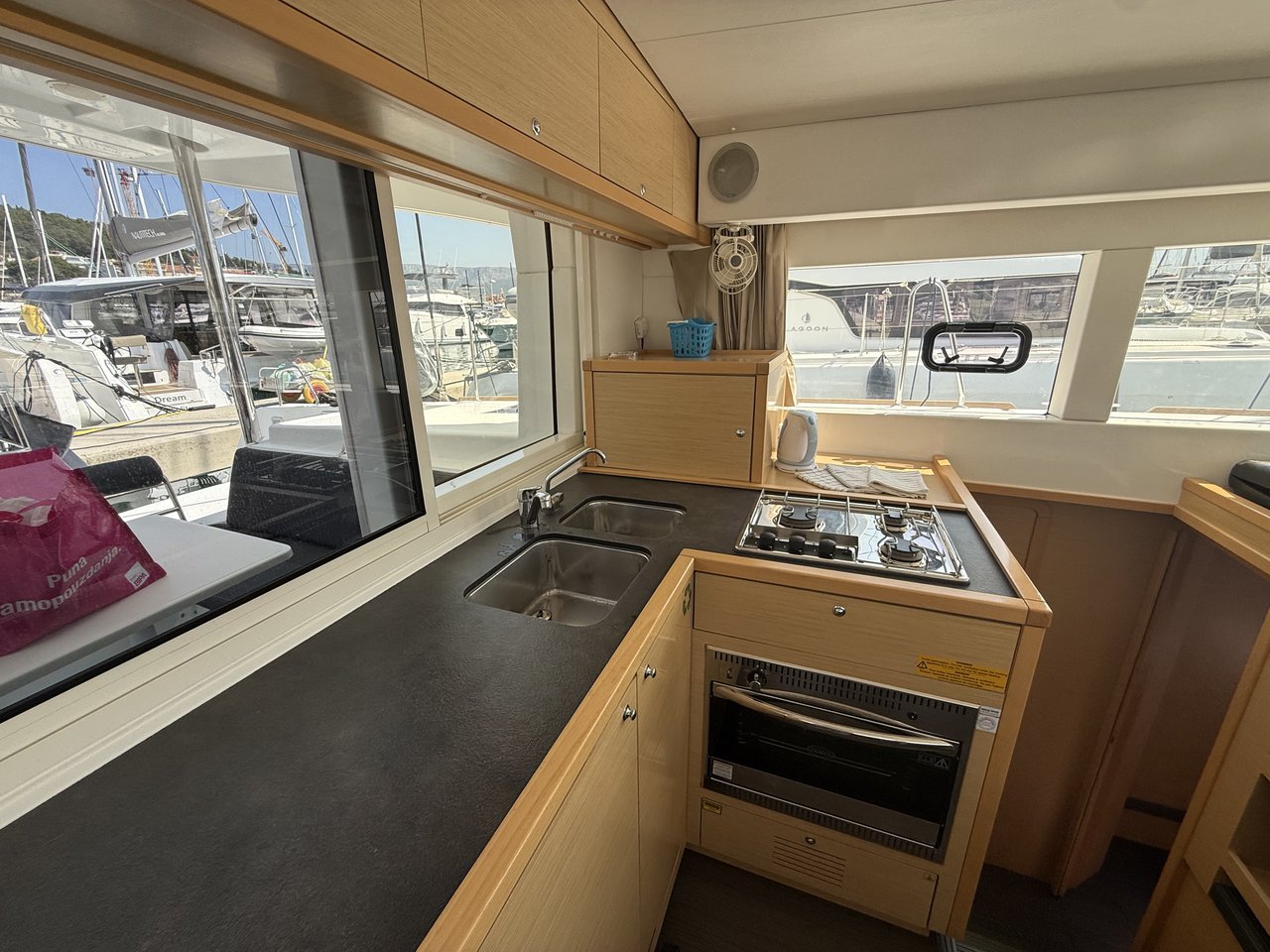 Photo #16 - Lagoon 39 - 4 + 2 cab. (Amazing) in Split - 64122