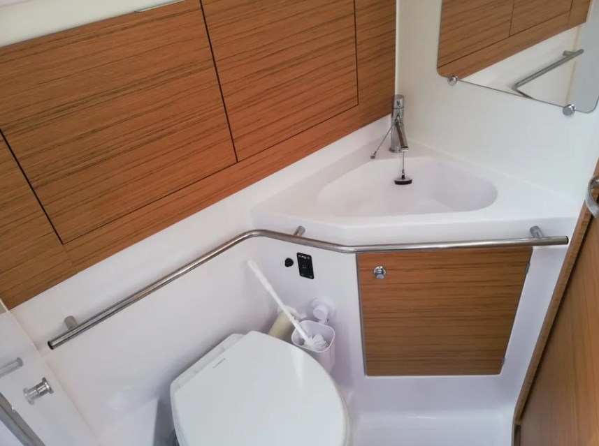 Photo #9 - Elan Impression 45 - 3 cab. (DaVinci) en Split - 64125