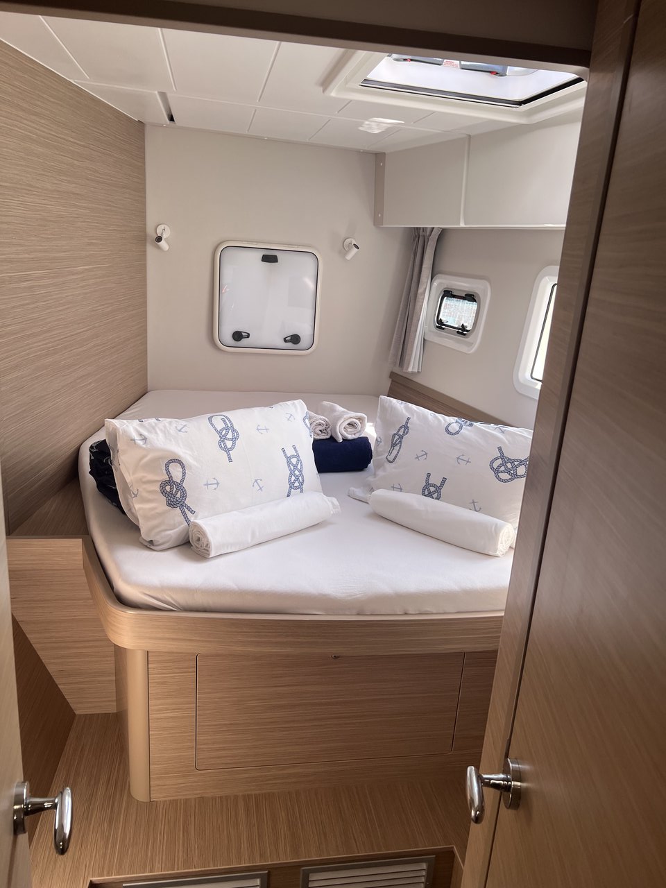 Photo #15 - Lagoon 42 - 4 + 2 cab. (Top Light) en Split - 64128