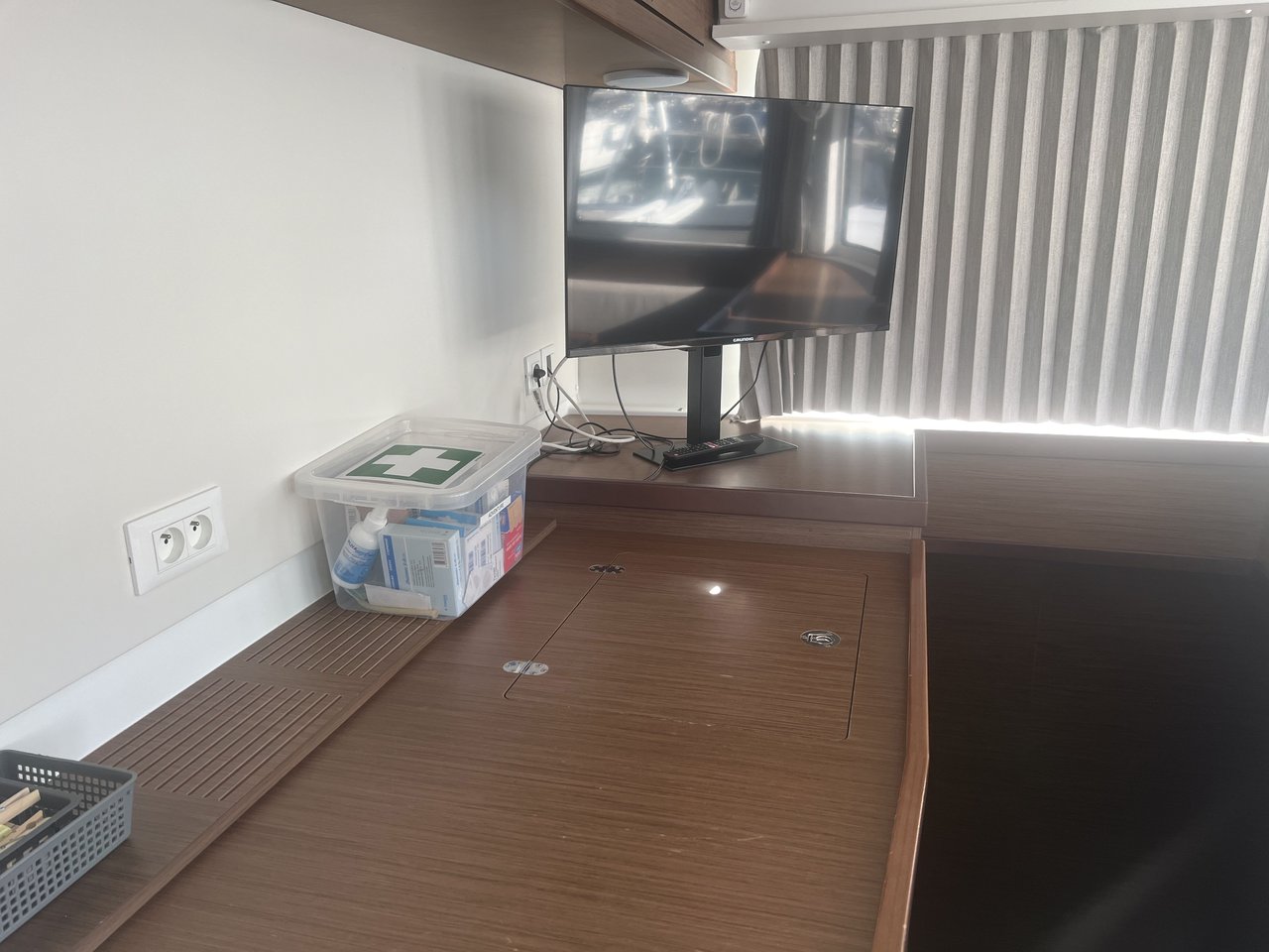 Photo #12 - Lagoon 42 - 4 + 2 cab. (Adventure) in Split - 64129