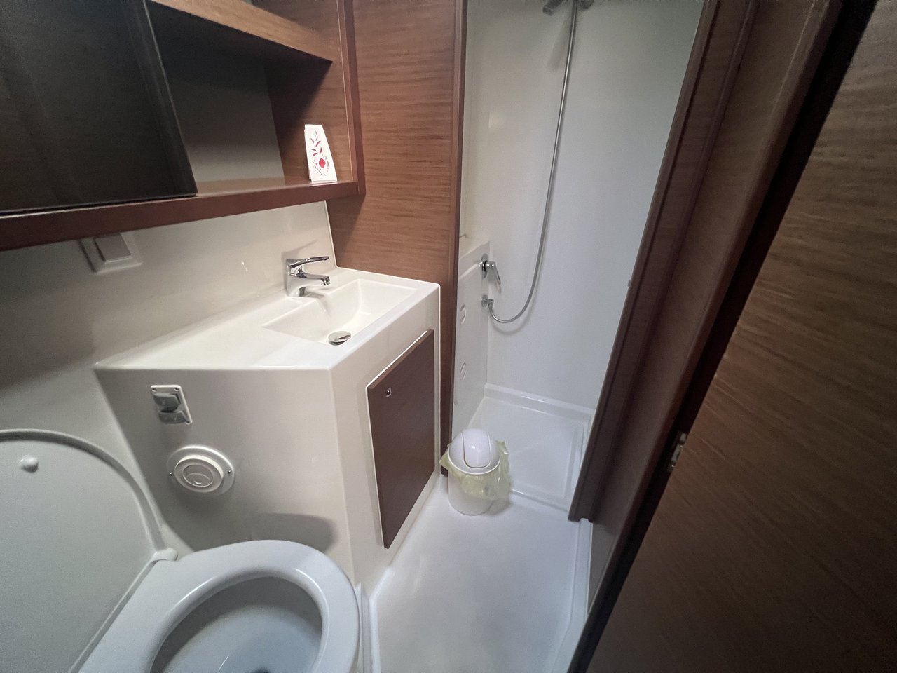 Photo #20 - Lagoon 42 - 4 + 2 cab. (Adventure) in Split - 64129