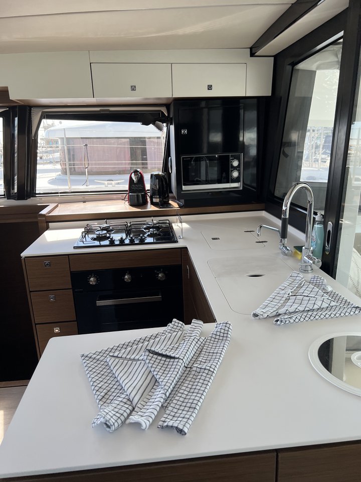 Photo #20 - Nautitech 46 Open - 3 + 2 cab. (Dream (cat)) en Split - 64130