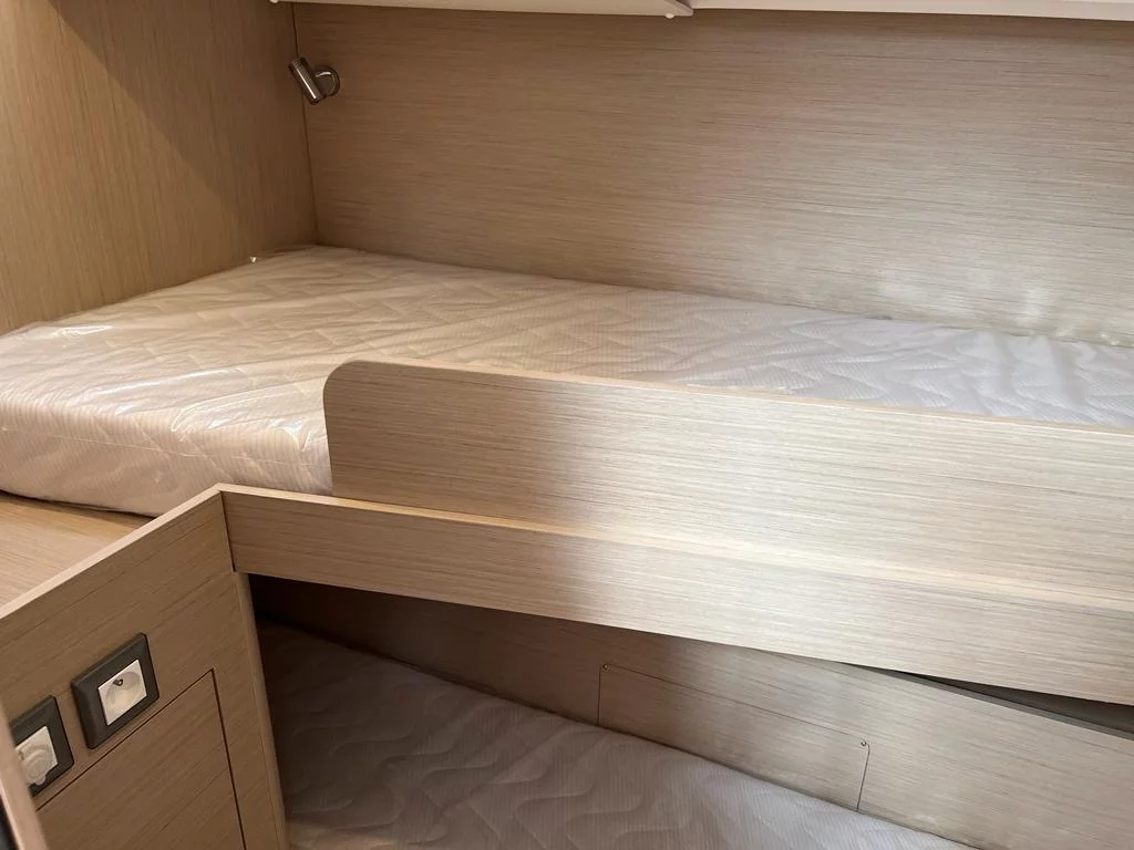 Oceanis 51.1 - 5 + 1 cab. (Libery)  - 17