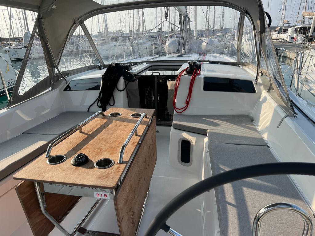 Photo #4 - Oceanis 40.1 (Rosalba) in Capo d'Orlando - 64226