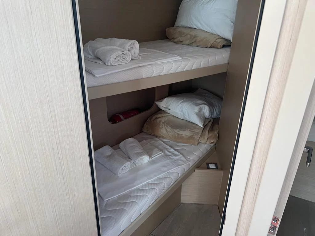 Oceanis 40.1 (Rosalba)  - 23