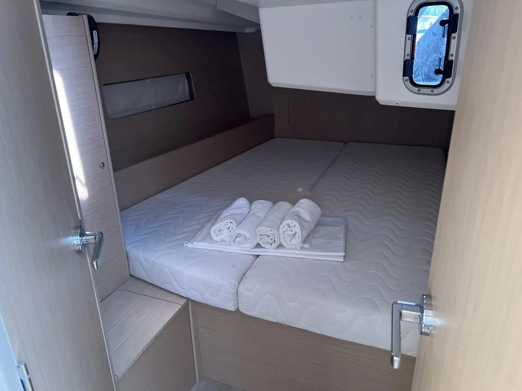 Oceanis 40.1 (Rosalba)  - 24