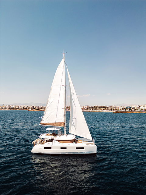 Photo #4 - Lagoon 46 - 4 + 2 cab. (Mary Grace II) in Athens - 64133