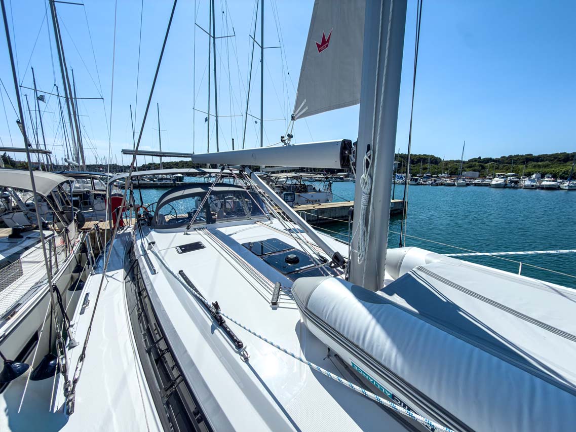 Bavaria Voyager 45 — photo 7