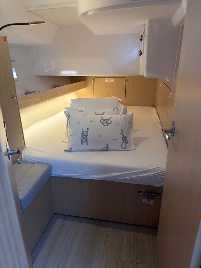 Bavaria Voyager 45 — photo 10