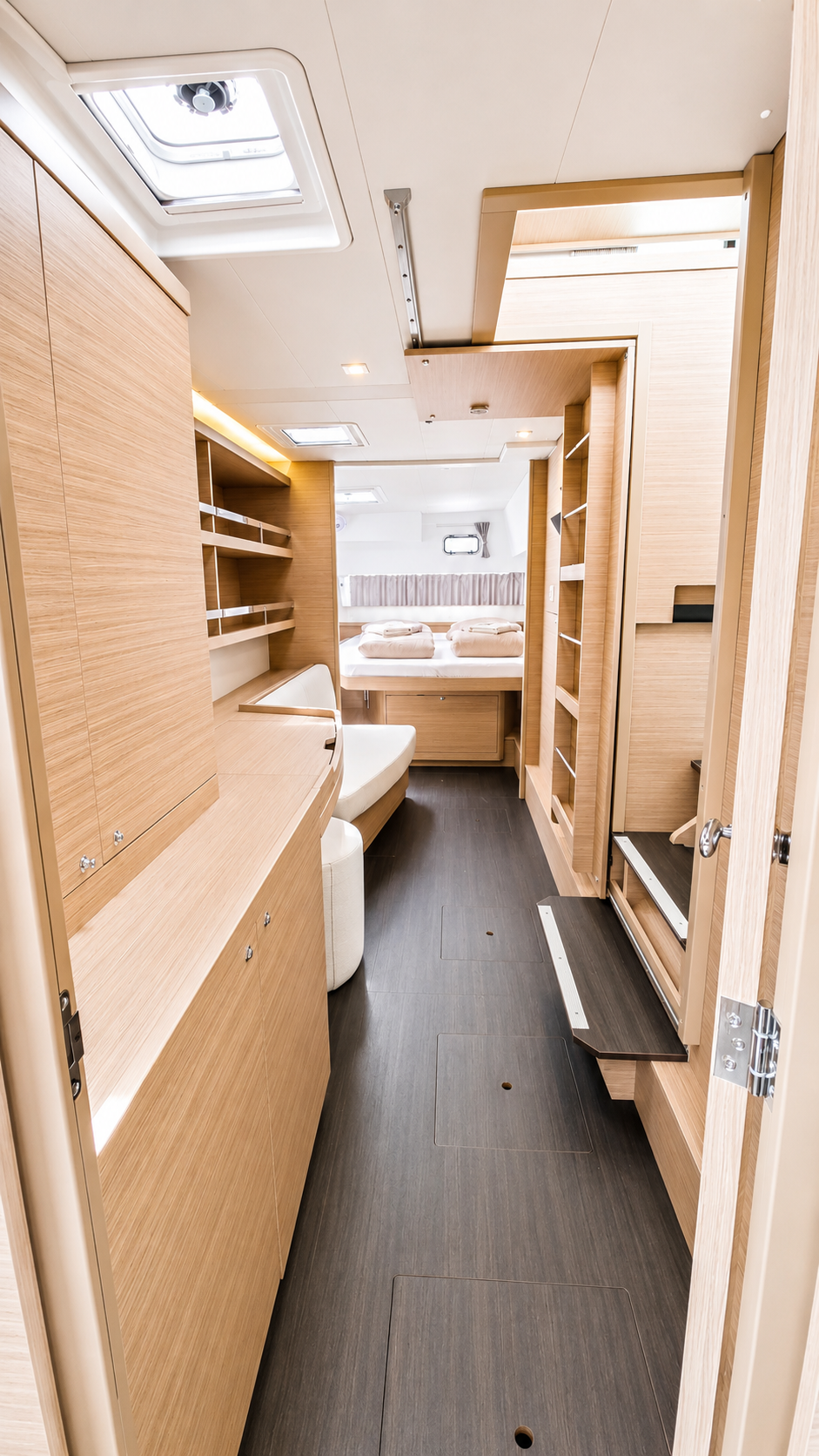 Lagoon 42 Millenium — photo 12