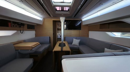 Photo #8 - Elan E6 (Thor) in Split - 64192