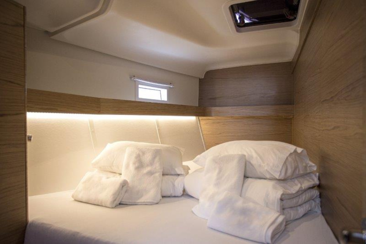 Photo #14 - Elan Impression 50 - 5 + 1 cab. (Bingo) in Biograd - 64196