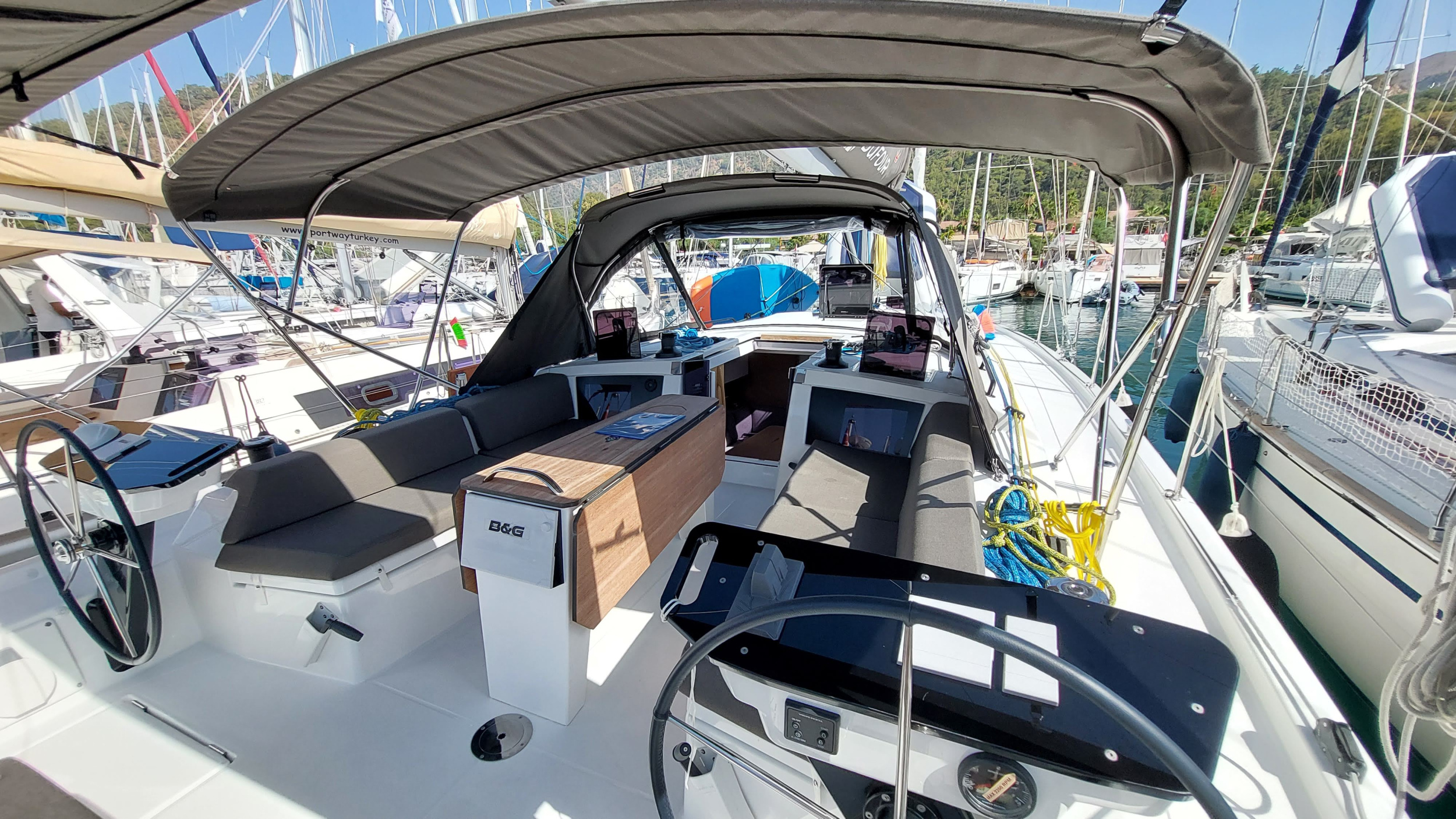 Dufour 41 - 3 cab. — photo 3