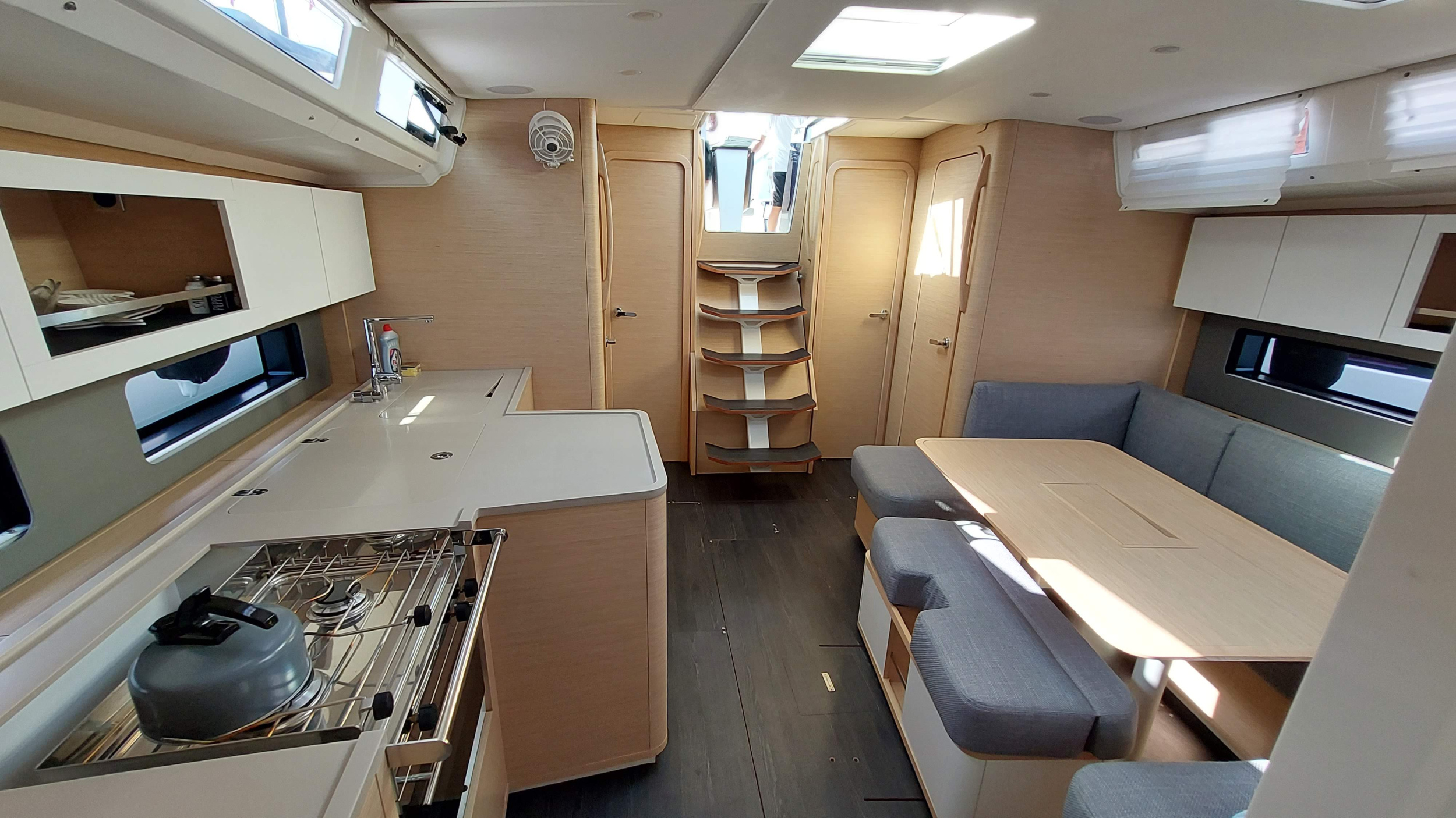 Dufour 41 - 3 cab. — photo 8