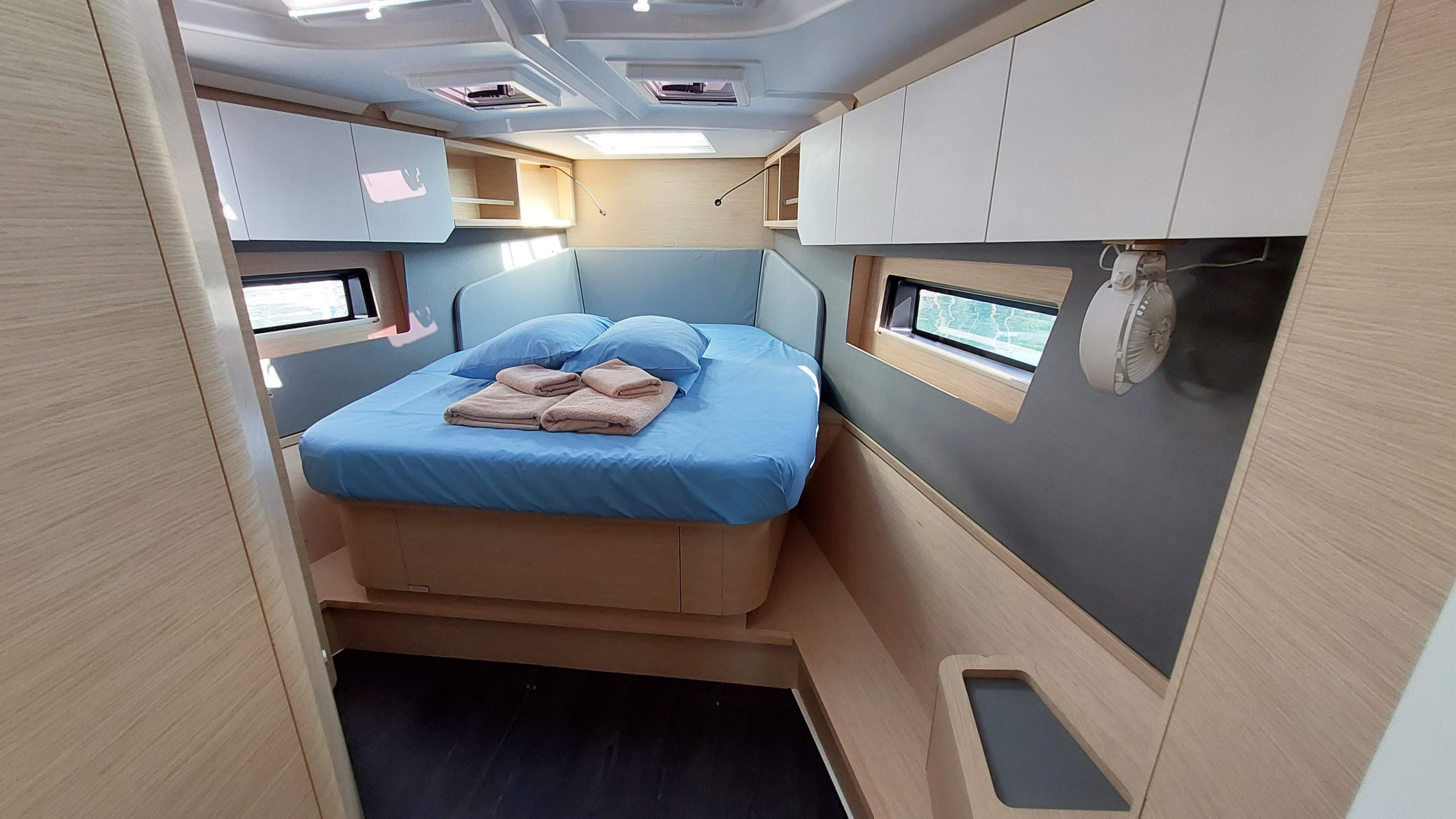 Dufour 41 - 3 cab. — photo 10