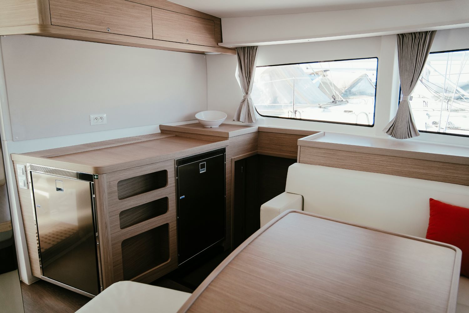 Lagoon 42 - 4 + 1 cab. — photo 16