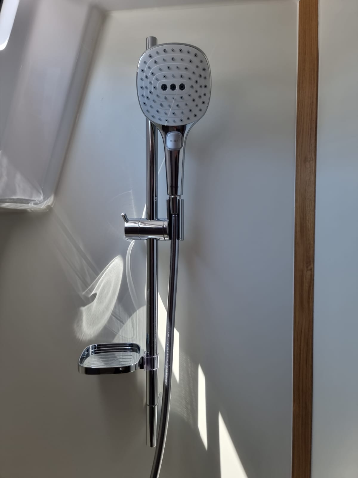 Elan E6 — photo 15