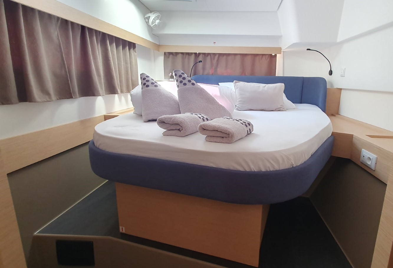 Fountaine Pajot FP 44 Quatuor - 4 + 2 cab. — photo 32