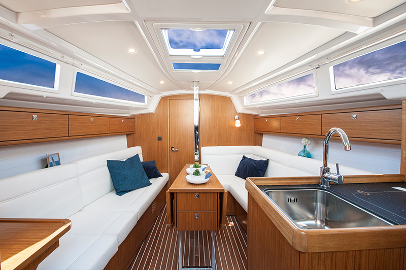 Bavaria Cruiser 33 — photo 5
