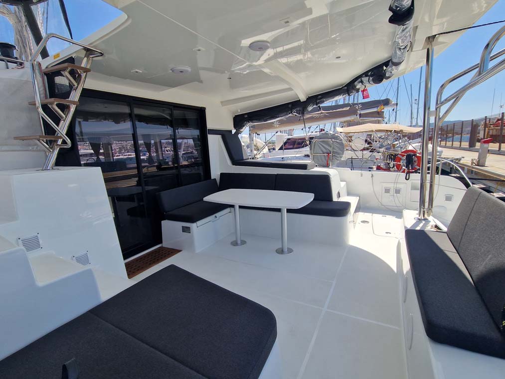 Lagoon 42 - 4 + 2 cab. — photo 25