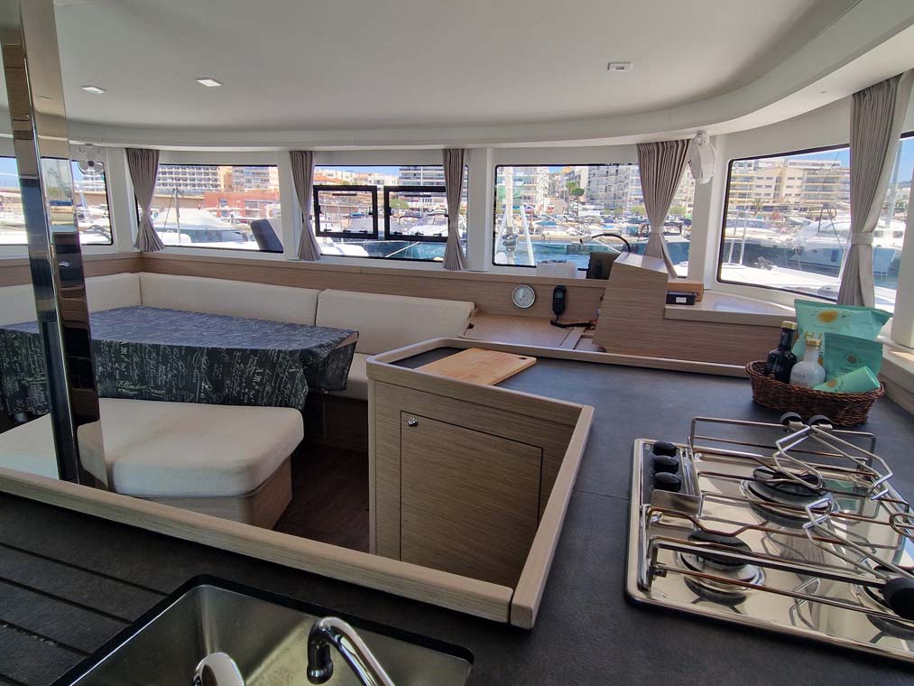 Lagoon 42 - 4 + 2 cab. — photo 30