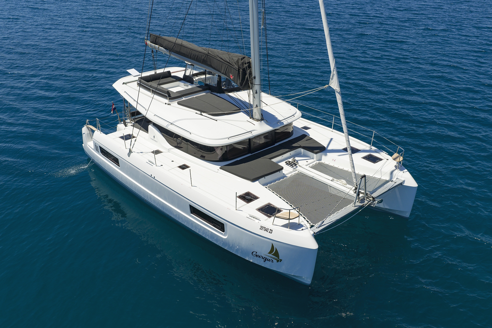 Lagoon 43 - 4 + 2 cab. — photo 11