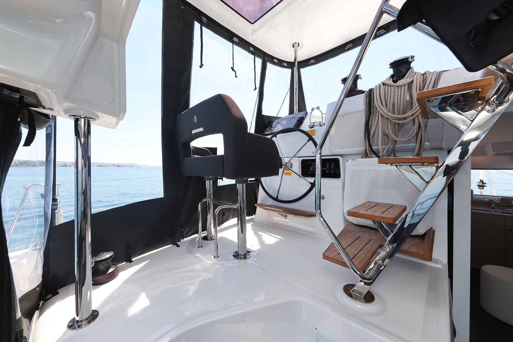 Lagoon 43 - 4 + 2 cab. — photo 23