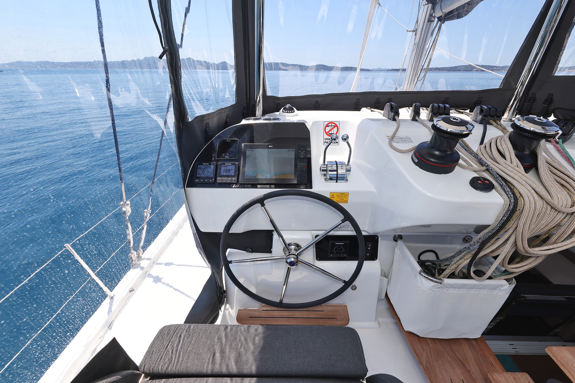 Lagoon 43 - 4 + 2 cab. — photo 27