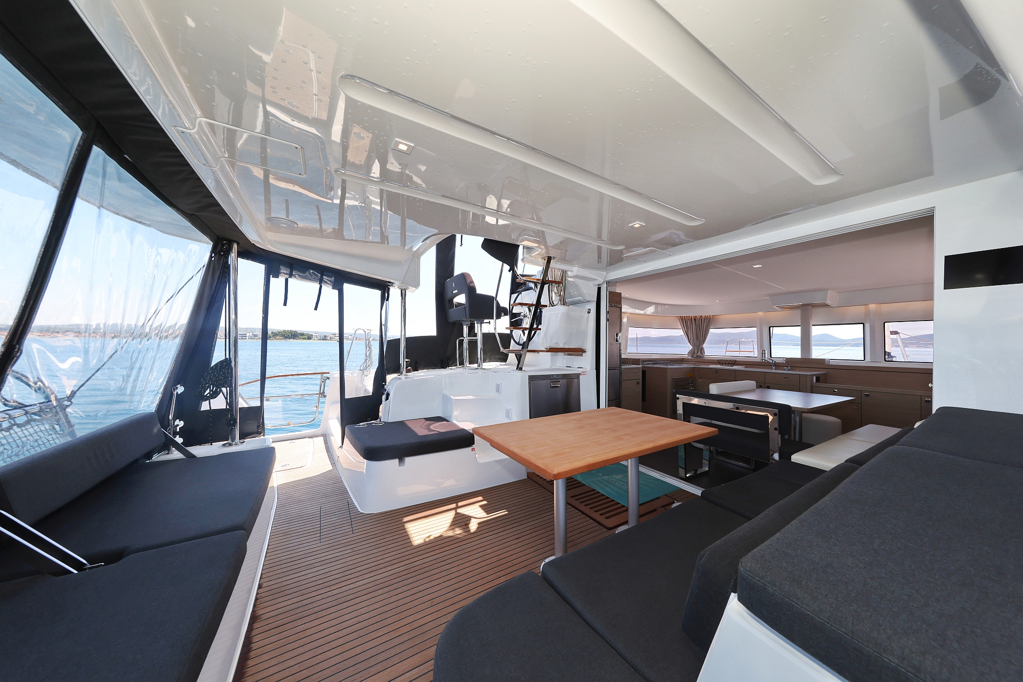 Lagoon 43 - 4 + 2 cab. — photo 30