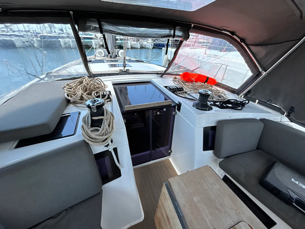 Dufour 470 - 4 + 1 cab. — photo 7