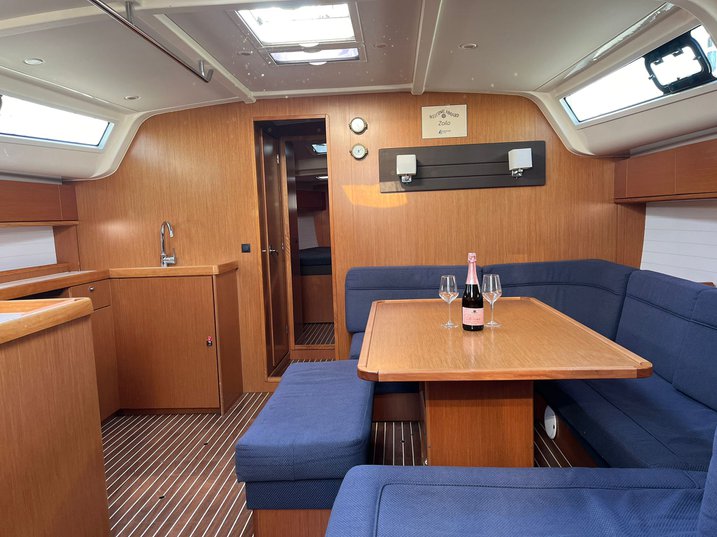 Bavaria Cruiser 51 — photo 9