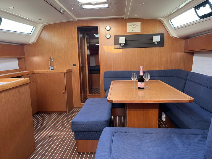 Bavaria Cruiser 51 — photo 10