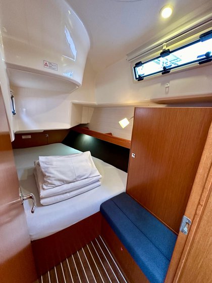 Bavaria Cruiser 37 - 3 cab. — photo 11